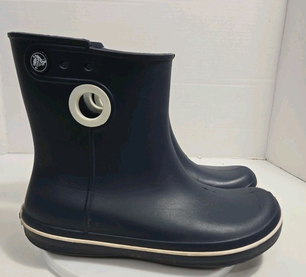New CROCS 15769 Jaunt Shorty Navy Roomy Fit Rain Boots Women's Size W7